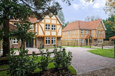 4 bedroom detached house for sale, Highercombe Road, Haslemere