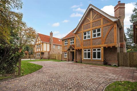 Foxtrot Highercombe Road, Haslemere, GU27 2LQ