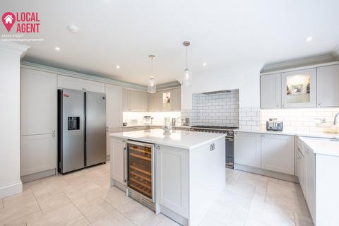 22 Roseacre Road, Welling, DA16 2AD