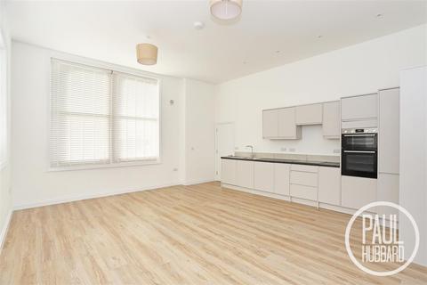 1 bedroom apartment for sale, Carlton Road, Kirkley, NR33