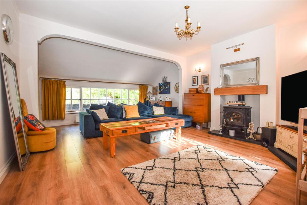 West Ella Road, West Ella, Hull 3 bed detached bungalow for sale £525,000
