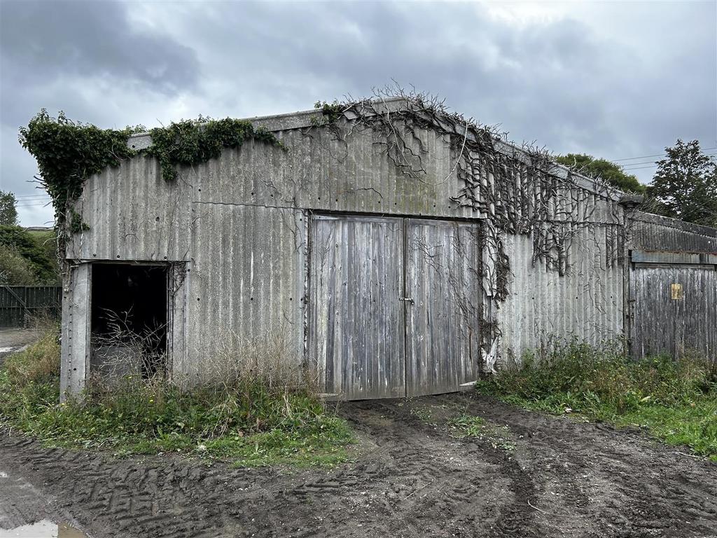 Barn rear