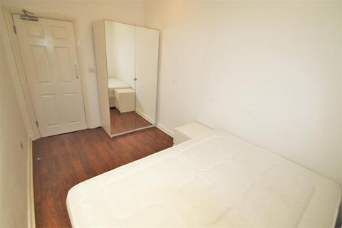 1 bedroom apartment to rent, St Johns Terrace, Hyde Park, Leeds, LS3 1DY