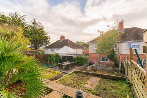 96 Glyn Vale, Bristol, BS3 5JF