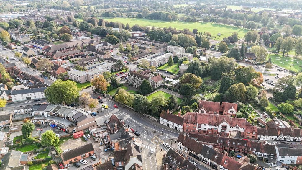 St. John's, Warwick 3 bed terraced house £160,000