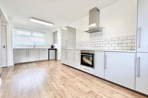 108 Bevan Way, Chapeltown, Sheffield, S35 1RJ