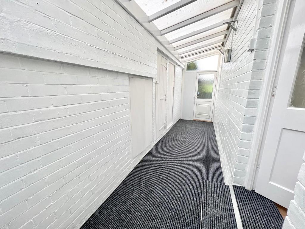 108 bevan way.jpg
