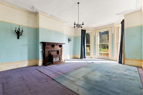 Flat 1, 31 Augusta Gardens, Folkestone, CT20 2RT