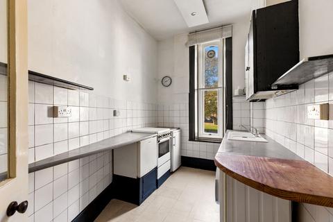 Flat 1, 31 Augusta Gardens, Folkestone, CT20 2RT
