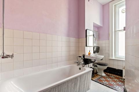 Flat 1, 31 Augusta Gardens, Folkestone, CT20 2RT