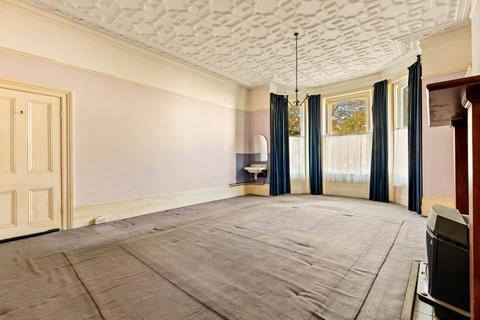 Flat 1, 31 Augusta Gardens, Folkestone, CT20 2RT