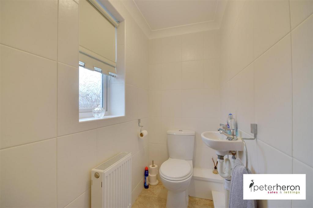 Cloakroom/WC