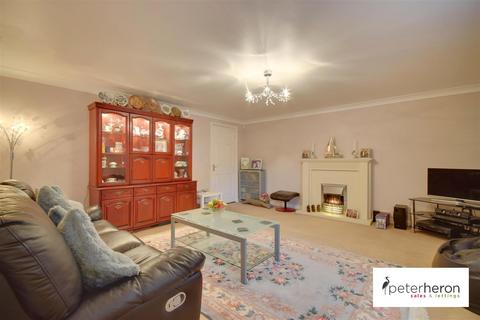 1 Dyrham Close, Ryhope, Sunderland, SR2 0DA