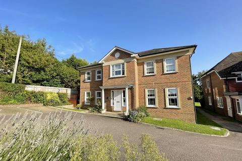 2 bedroom flat for sale, South Avenue, Hurstpierpoint, West Sussex, BN6 9QB