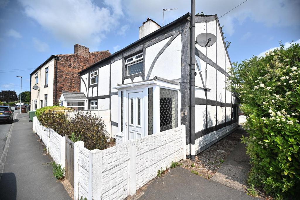 Latham Lane, Orrell, Wigan, WN5 0 JQ