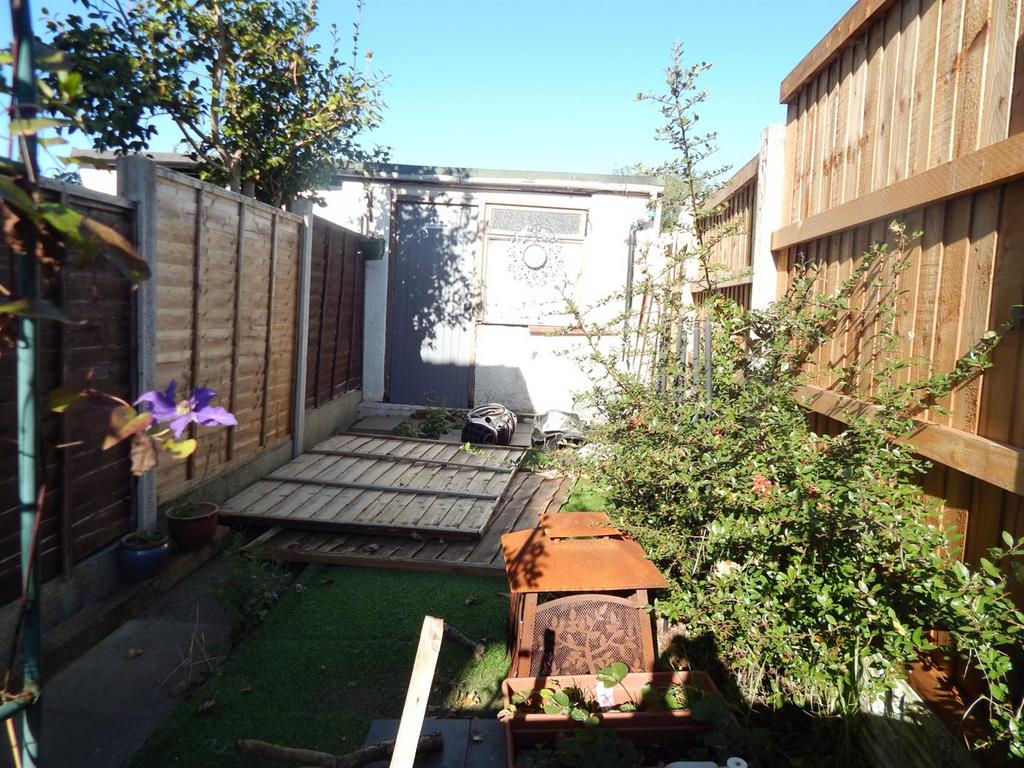 Latham Lane, Orrell, Wigan, WN5 0 JQ