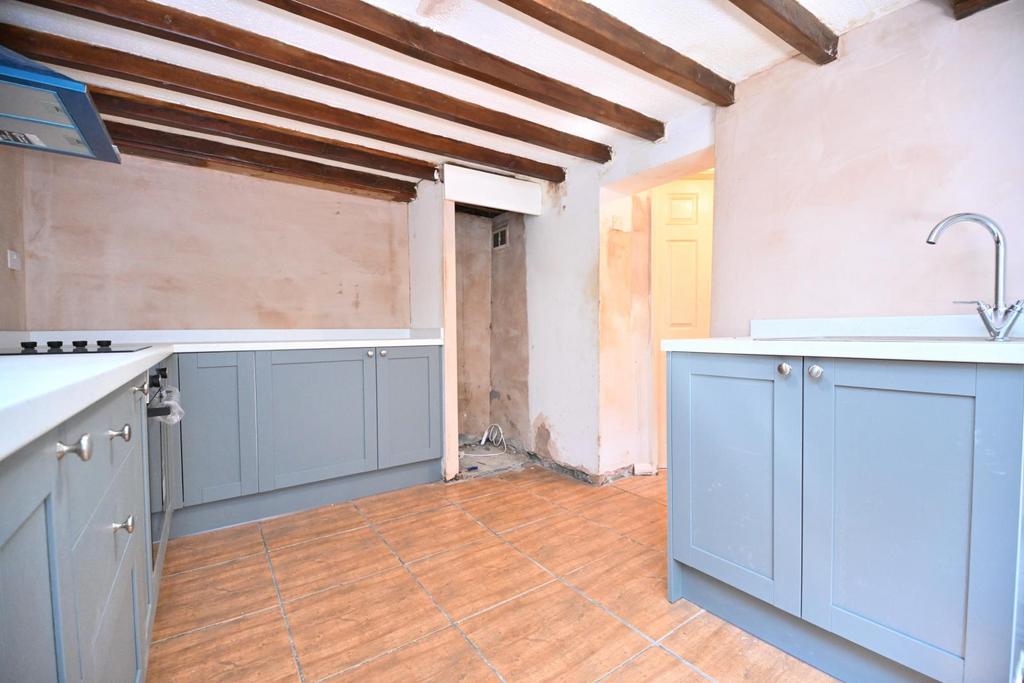 Latham Lane, Orrell, Wigan, WN5 0 JQ