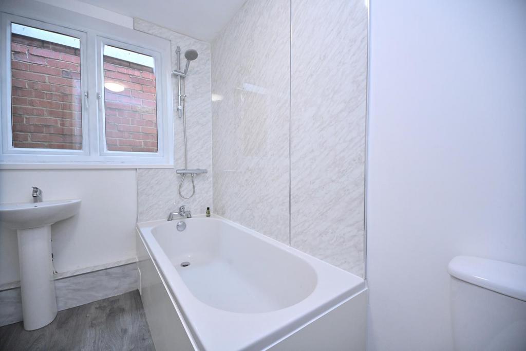 Latham Lane, Orrell, Wigan, WN5 0 JQ