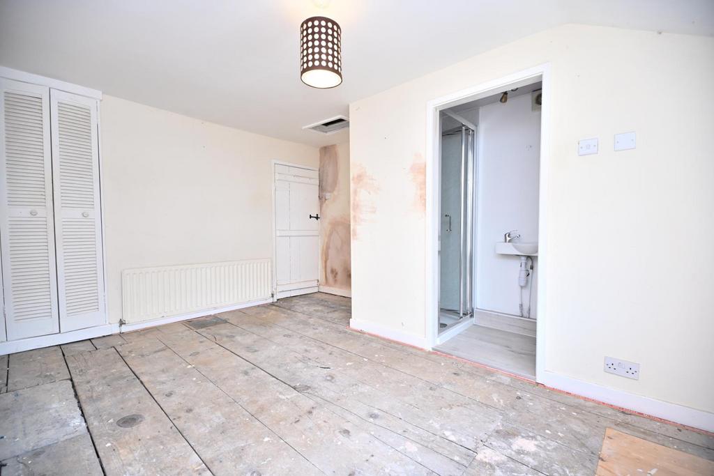 Latham Lane, Orrell, Wigan, WN5 0 JQ