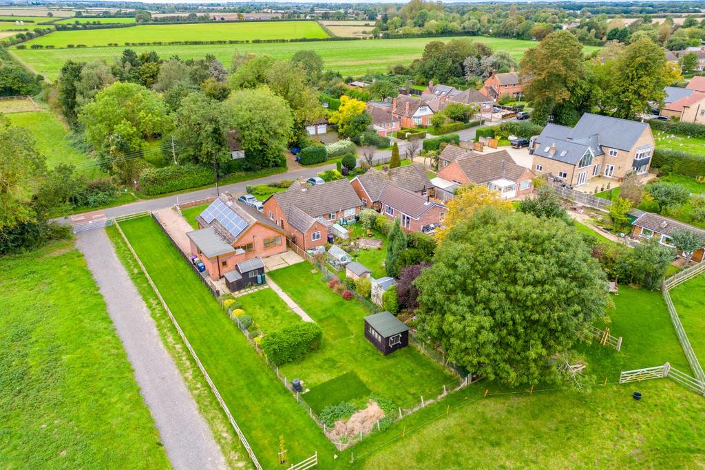 Barlings Lane, Langworth, Lincoln, Lincolnshire, LN3 3 bed detached