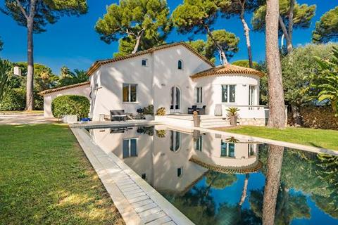 6 bedroom villa, Antibes, Alpes-Maritimes, Provence-Alpes-Côte d`Azur
