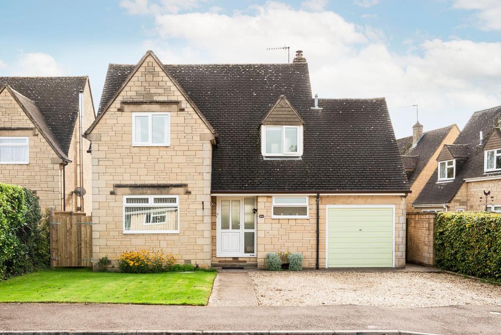 Roman Way, BourtonOnTheWater, GL54 3 bed detached house for sale £
