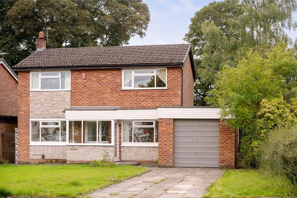 Ashdene Crescent, Harwood, Bolton, BL2 3 bed detached house £325,000