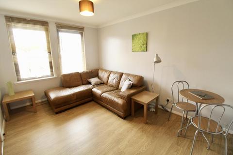 Headland Court, Top Floor, AB10