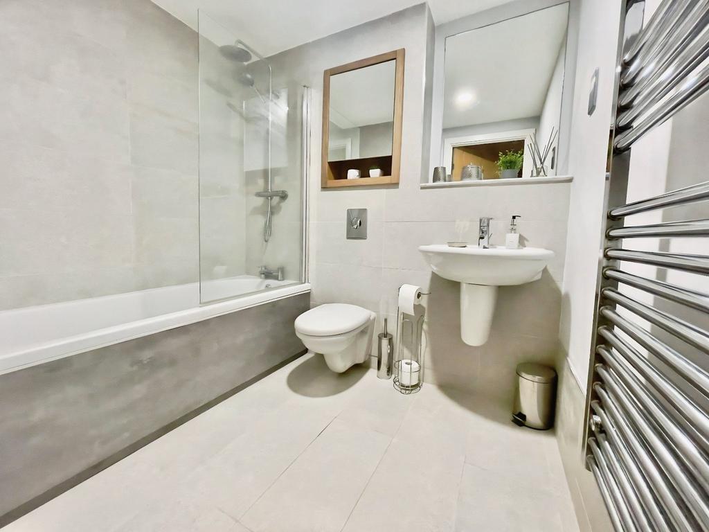 Apartment in Leeds, Steander, Lovell Park - View 6