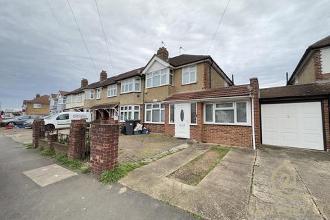 4 bedroom end of terrace house for sale, Springwell Road, HOUNSLOW TW5