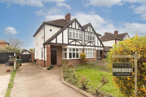 undefined, Hanworth Road, HOUNSLOW TW4