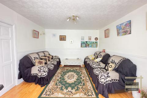 4 bedroom terraced house for sale, North Hyde Lane, SOUTHALL UB2