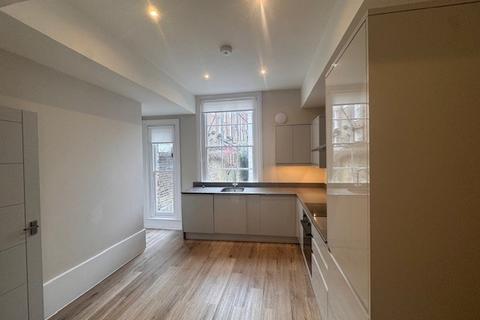 undefined, Unique and charming apartment to let in the heart of Royal Tunbridge Wells