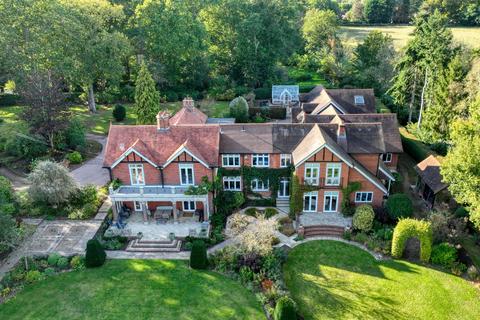 Grove House Pyle Hill, Woking, GU22 0SR