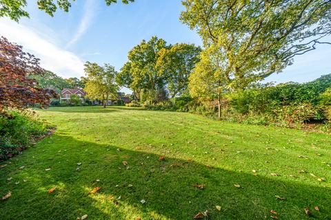 Grove House Pyle Hill, Woking, GU22 0SR