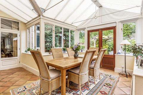 Grove House Pyle Hill, Woking, GU22 0SR