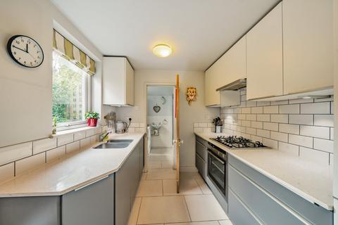 27 Denzil Road, Guildford, GU2 7NQ