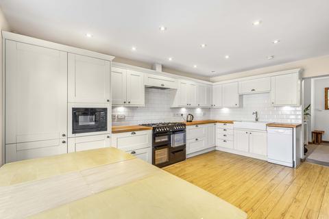 4 bedroom apartment for sale - High Street, Limpsfield, RH8