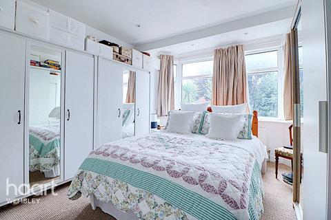 2 bedroom maisonette for sale, Blackbird Hill