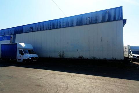 Industrial unit to rent, Unit J, Abbey Wharf Industrial Estate, Kingsbridge Road,, Barking, IG11 0BP