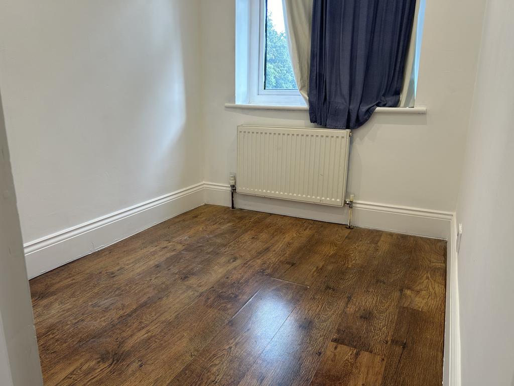 Bedroom 3 ( Box room )