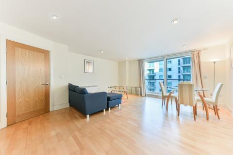 2 bedroom apartment for sale, Drake House, St George Wharf, Vauxhall SW8