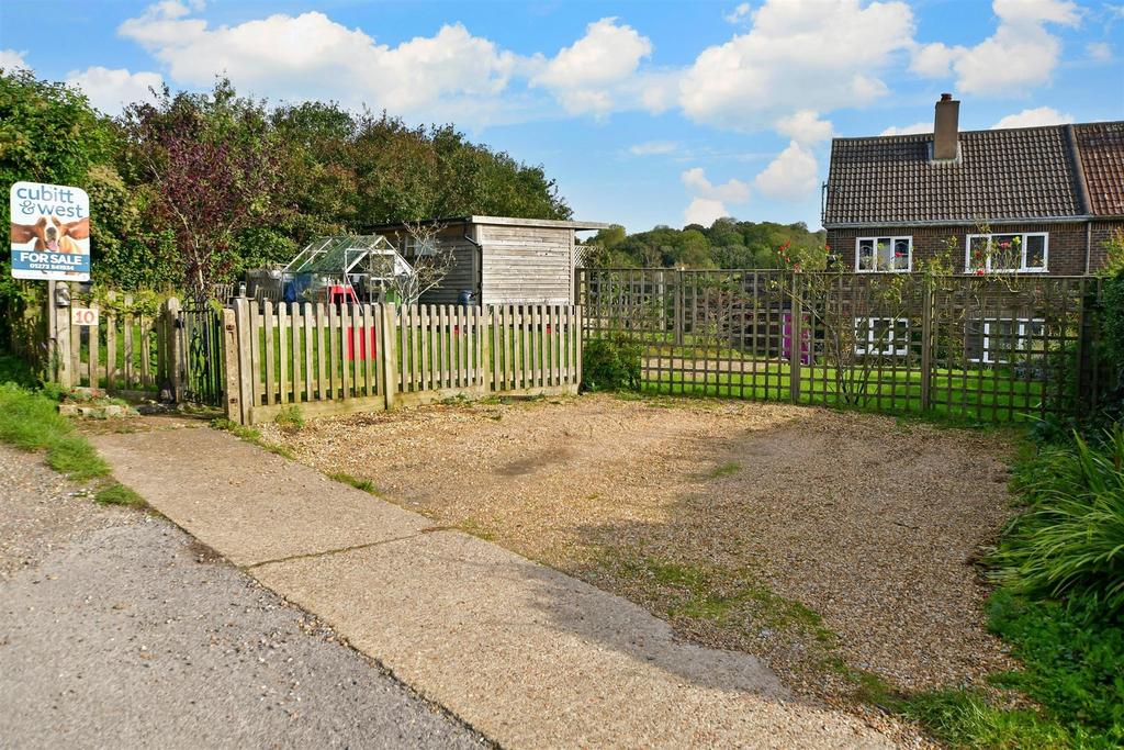 Driveway/Parking