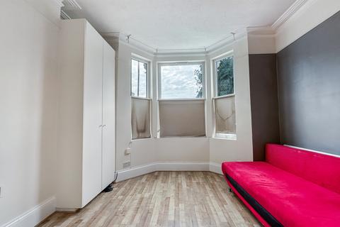 undefined, Willesden , NW10