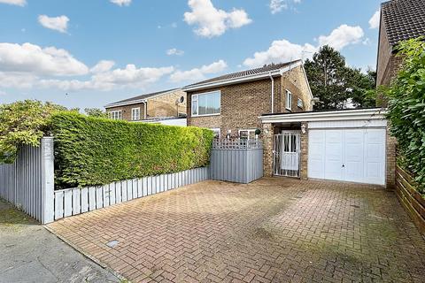 140 Hatfield Place, Peterlee, SR8 5TG