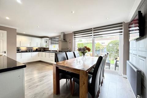140 Hatfield Place, Peterlee, SR8 5TG