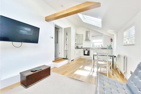 2 bedroom apartment to rent, Nelson Road, Twickenham, TW2