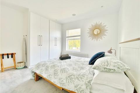 2 bedroom apartment to rent, Nelson Road, Twickenham, TW2