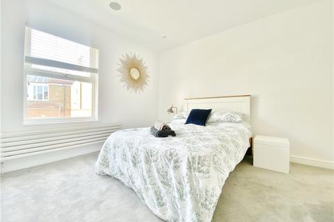 2 bedroom apartment to rent, Nelson Road, Twickenham, TW2