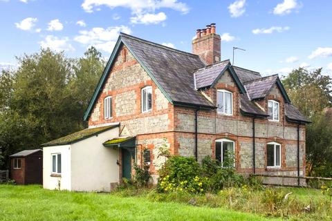 10 Bittles Green, Motcombe, Shaftesbury, SP7 9NX